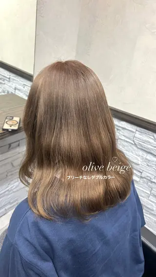 ミディアム カラー moe🎀 透明感カラーのヘアスタイル