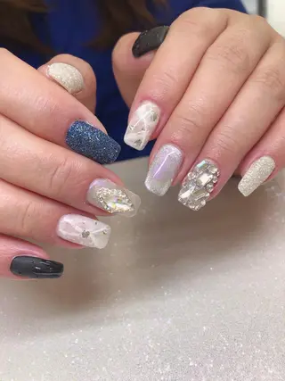 ネイル Flowerネイルサロン所属・. yukiのネイルデザイン