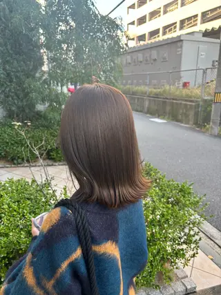 カラー しおり🍬 KOKORO🤍のヘアスタイル