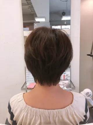 ショート 阿部 美咲のヘアスタイル