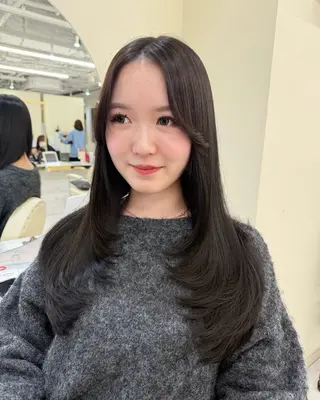 ロング レイヤーカット/髪質 改善/momo🎀のヘアスタイル