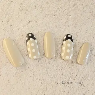 ネイル Eri 歴8年 / 南森町ネイル💅のネイルデザイン