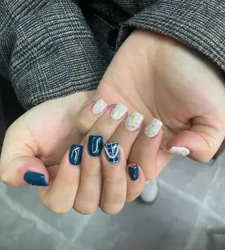 ネイル nailstudio eviz新宿店のネイルデザイン