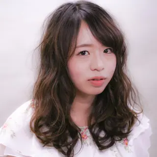 セミロング 森 海のヘアスタイル