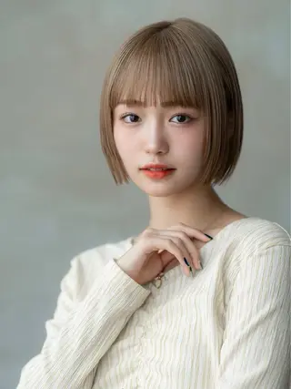 ミディアム ボブ/顔まわりレイヤ ー/新宿/KOKIのヘアスタイル