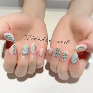 ネイル 中井 綾香の眉毛・アイブロウイメージ