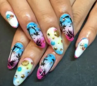 ネイル 安藤 Charlotteのネイルデザイン