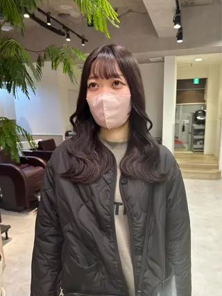 セミロング カラー レイヤー/顔まわり カット/地毛風カラーのヘアスタイル