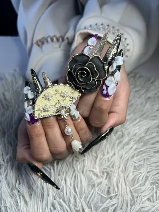 ネイル シェヌネイル JURAのネイルデザイン