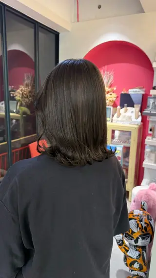 ミディアム カラー Boxmico. / カカズ コトネのヘアスタイル