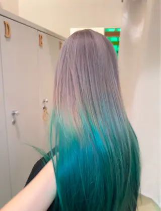 ロング 茅ヶ崎/ハイトーン /レイヤーカットのヘアスタイル