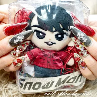 ネイル nail salon  la reine所属・nail salon la reineのネイルデザイン