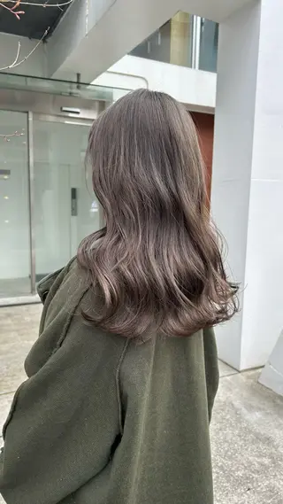 セミロング カラー じゅわっと暖色カラー 🍊Moemiのヘアスタイル