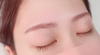 メンズ アイブロウ NAZ eyelash&eyebrow by medical salon所属・NAZ 表参道 Tomokoのマツエク・マツパデザイン