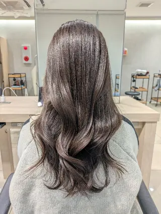 ロング Director金野 麻衣子のヘアスタイル