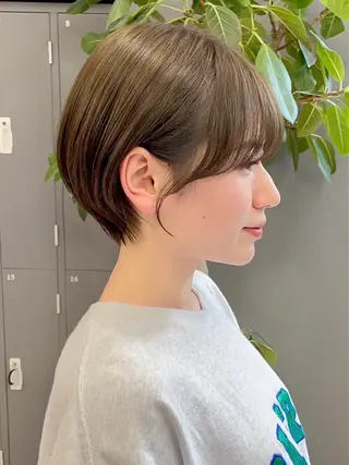 ショート カラー 樋口 美咲のヘアスタイル