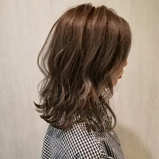 ミディアム 顔周りレイヤーカット 髪質改善代表西村功平のヘアスタイル