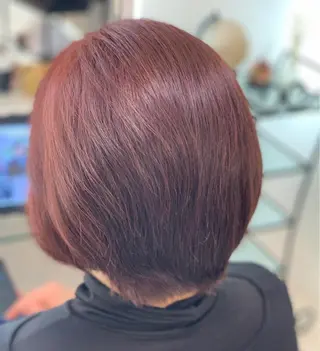 カラー Dali 若松　朋美のヘアスタイル