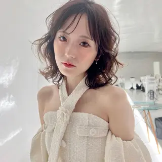 ミディアム カラー ⭐️𝑭𝑰𝑳𝑴𝑶𝑹𝑴𝑨𝑳𝑬⭐️【フィルモルメール】所属・トレンドヘア🩶 艶髪🩶yoshiのヘアスタイル