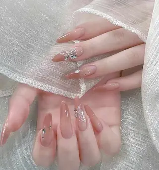 ネイル VIVIAN エイのネイルデザイン