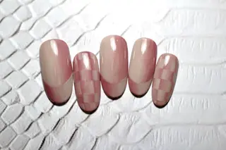 ネイル ママリンド　志村坂上店所属・しみ えんのネイルデザイン