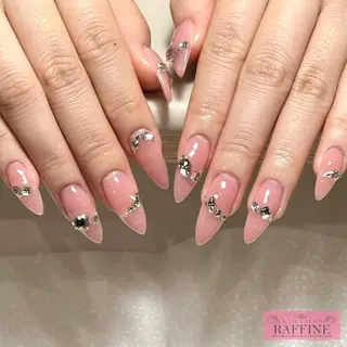 ネイル RAFFINE haru🦋🩵のネイルデザイン