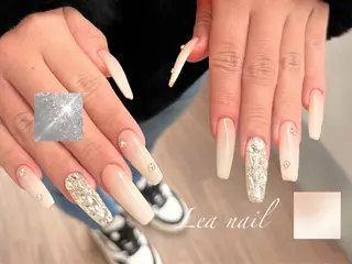 ネイル 五十部 瞳子 パラジェルのネイルデザイン