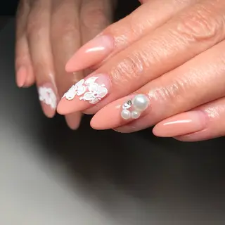 ネイル Attrait所属・momo sのネイルデザイン