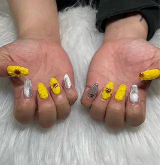 ネイル E 大和八木/ minatsuのネイルデザイン