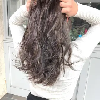 ロング カラー ヘアアレンジ Mariana/ 鶴原-ハイライトのヘアスタイル