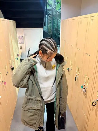 セミロング ヘアアレンジ airi🌺特殊ヘア /コーンロウ✨のヘアスタイル