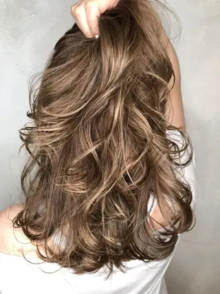 ロング カラー 【全席個室サロン】 NUMBER 天王寺のヘアスタイル