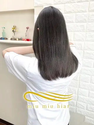 セミロング カラー ビューティー　クララ所属・🌈miu miu hair✂️💕のヘアスタイル