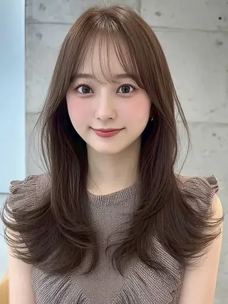 ロング 越川 友美子のヘアスタイル