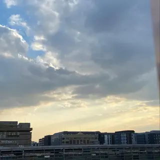 TIDEHAIR SHIHOのヘアスタイル