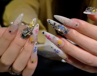 ネイル Pure&Rich Nailのネイルデザイン