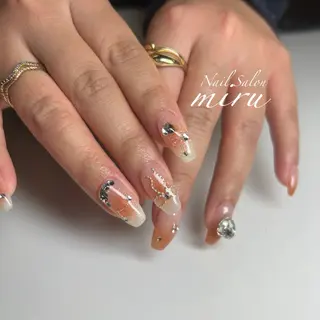 ネイル 恒川 みなみのネイルデザイン