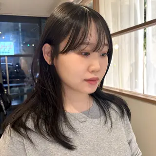 ロング MASHU Grandvase所属・めい/透明感カラー /レイヤー/ボブのヘアスタイル