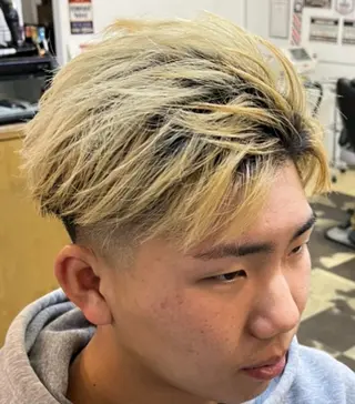 メンズ 市道 翼のヘアスタイル