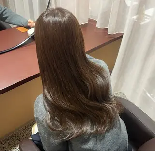 ロング カラー 川口 日菜のヘアスタイル