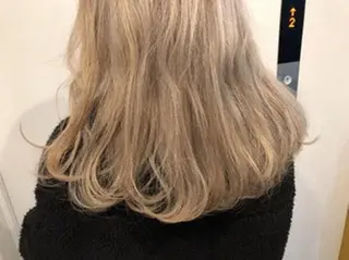 セミロング カラー 店長 奈須 雄紀のヘアスタイル