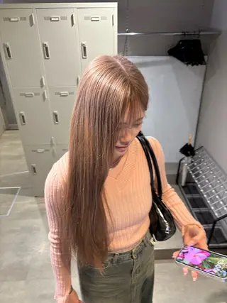 カラー ベージュ/ブラウン/ ナチュラルレイヤーのヘアスタイル