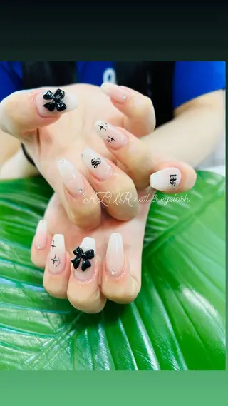 ネイル AZUR N&eyelashのネイルデザイン