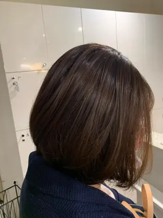 ミディアム カラー 似合わせカット 小林愛奈のヘアスタイル