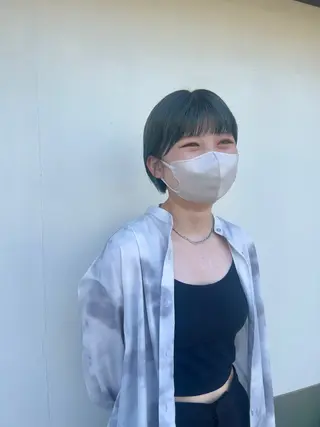 ショート カラー AIconic nagoya所属・縮毛矯正/ レイヤー/ミディアムのヘアスタイル