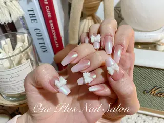 ネイル One Plus Nail Salonのネイルデザイン