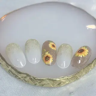 ネイル Kodebu Usagi Nail所属・Yuko Kanamedaのネイルデザイン