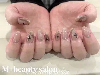 ネイル M+  Beauty Salonのネイルデザイン
