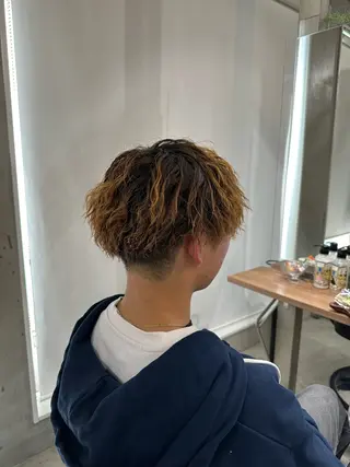 ミディアム パーマ 山田 翔夢のヘアスタイル