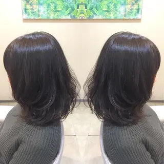 セミロング カラー パーマ 🐝肥田 しょーと🐝のヘアスタイル